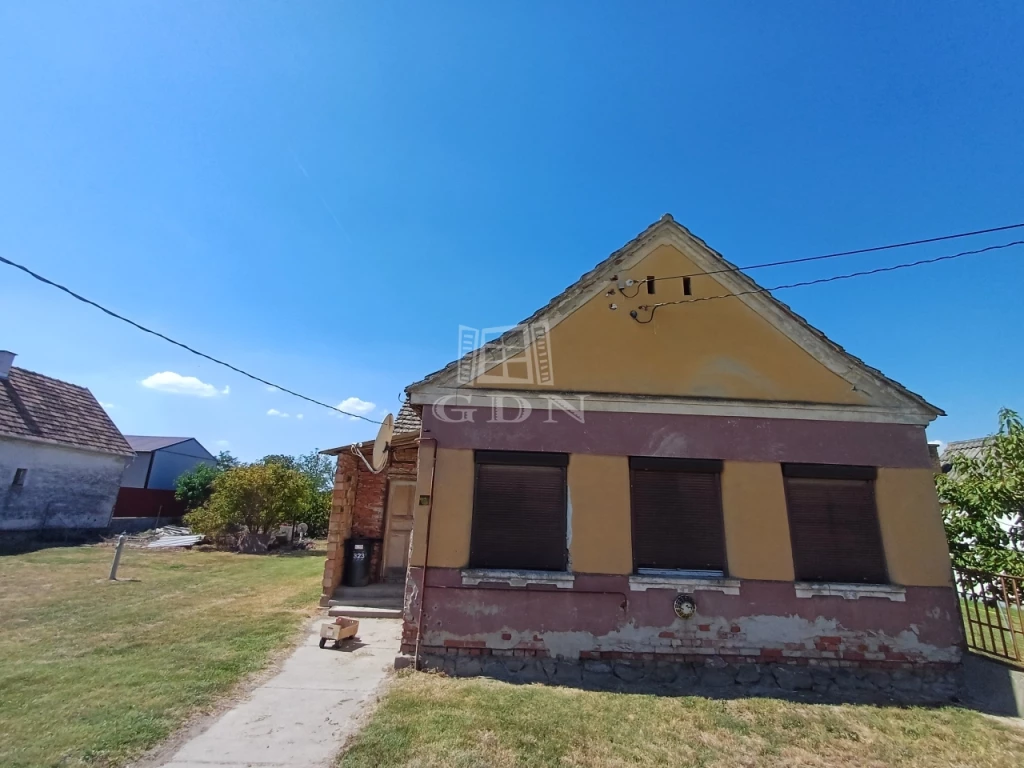 For sale house, Dunafalva, Csendes utcában