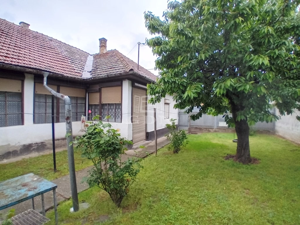 Eladó családi ház, Rém, Arany János utca