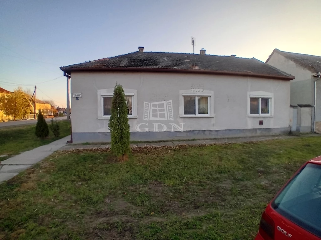 For sale house, Hajós, József Attila utca