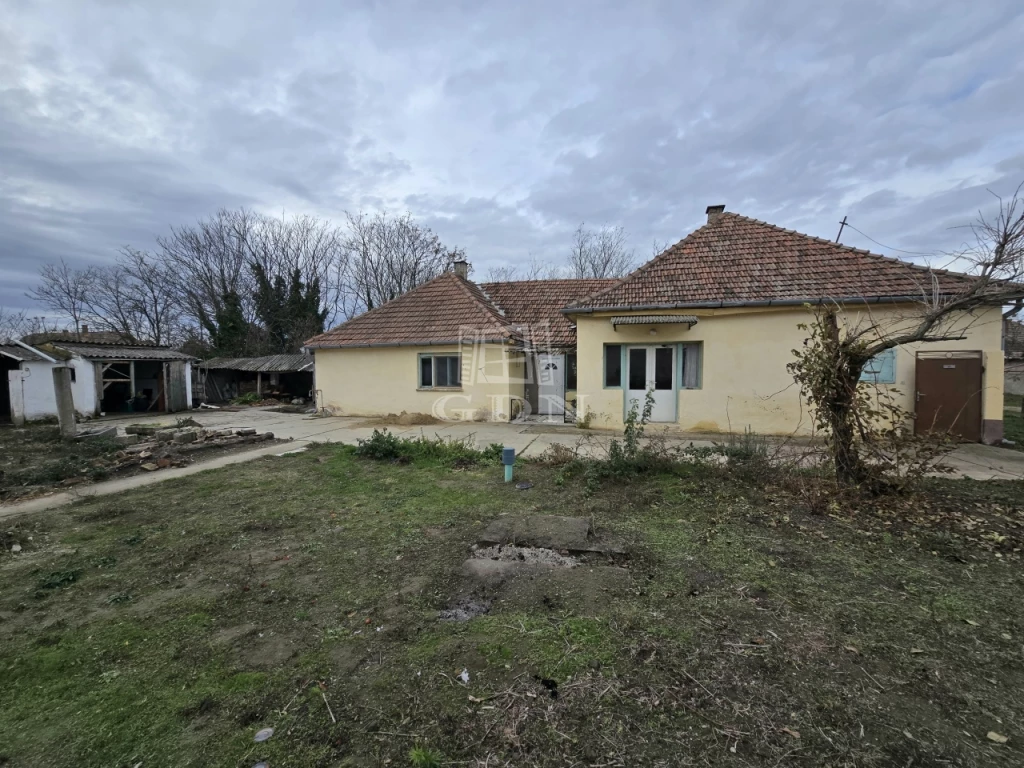 Eladó családi ház, Madaras, Pozsonyi utca