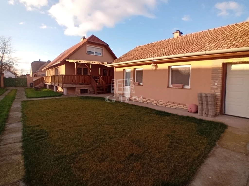For sale house, Érsekcsanád, Szőlő utca
