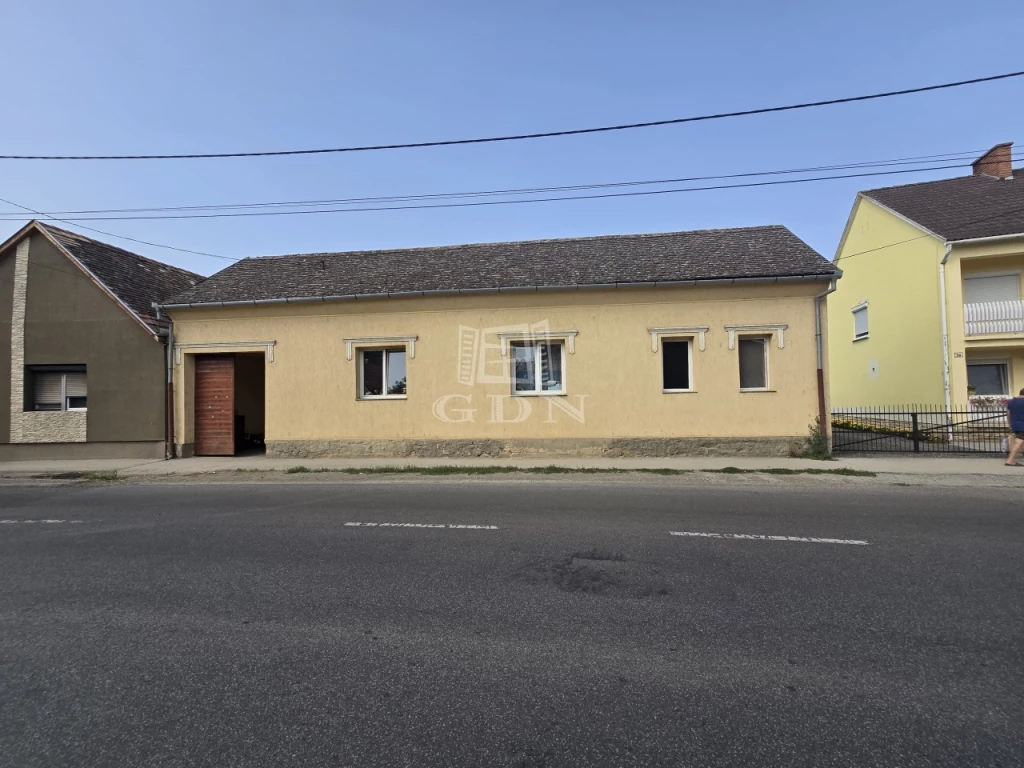 For sale house, Szászvár, Arany János utca