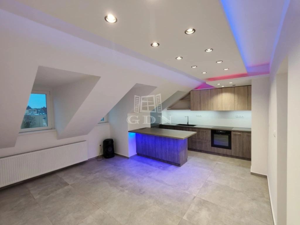 Eladó téglalakás, Baja, Belváros, Déri Frigyes stny.