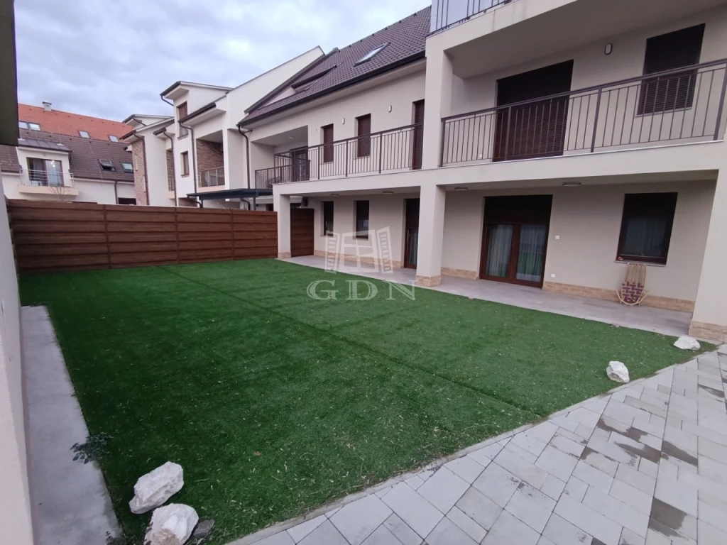 Eladó téglalakás, Baja, Belváros, Szabadság utca