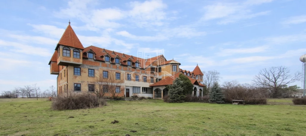 Eladó villa, kastély, Mátételke, ÁG-Központ