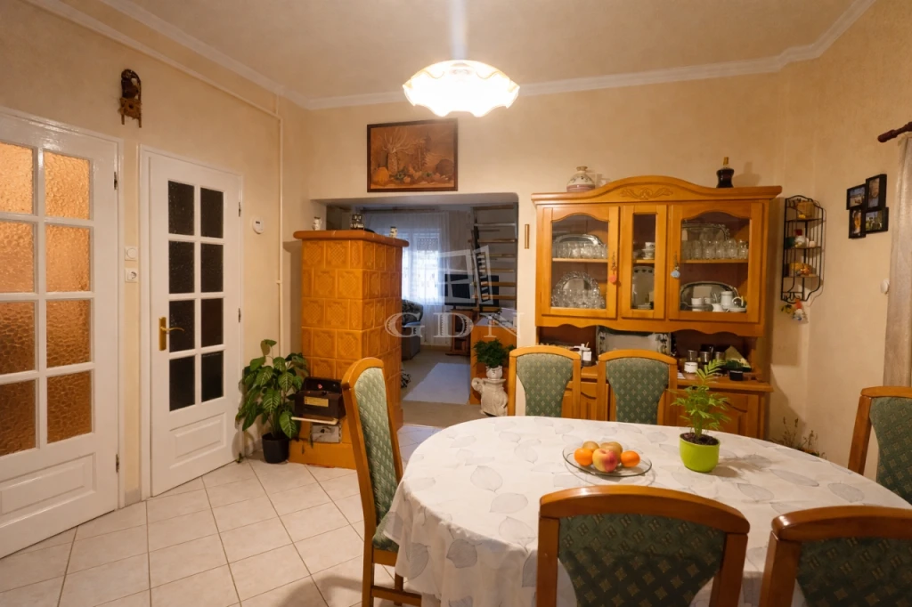 c3-1-name c2-1-name, Baja, Bajaszentistván, Bernhardt Sándor utca