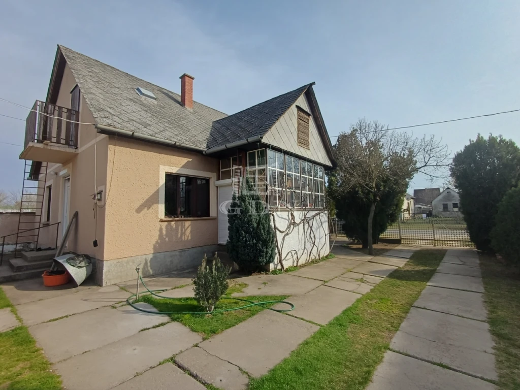 Eladó családi ház, Érsekcsanád, József Attila utca