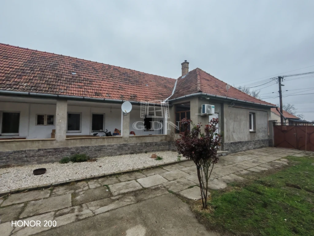 Eladó családi ház, Katymár, Gróf Széchényi u