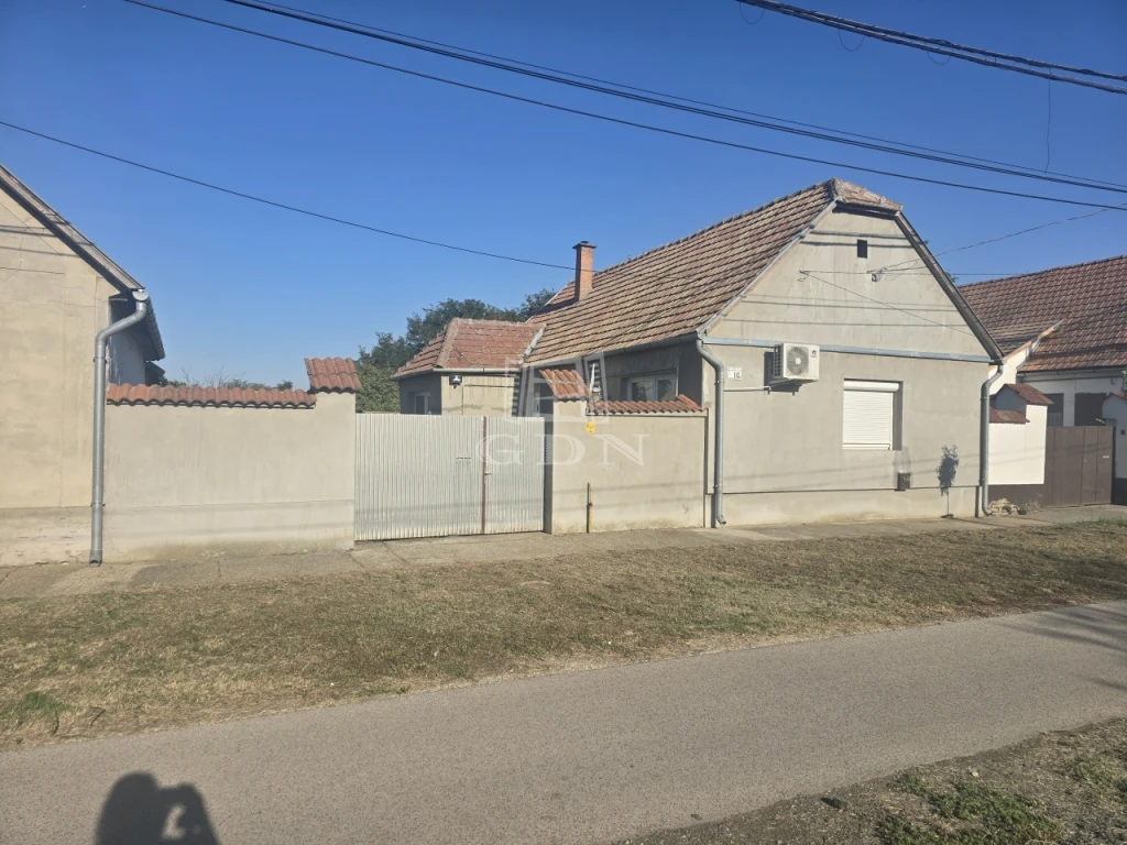Eladó családi ház, Bácsborsód, Dózsa György utca