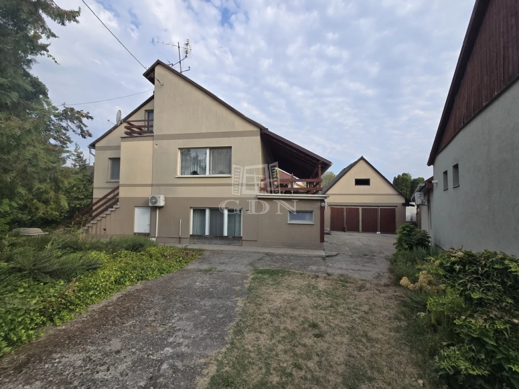 Eladó családi ház, Baja, Szentjános, Bajcsy-Zsilinszky utca
