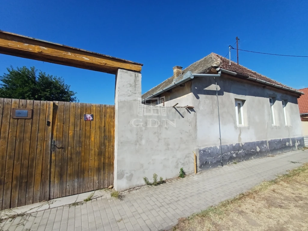 Eladó családi ház, Vaskút, Petőfi Sándor utca