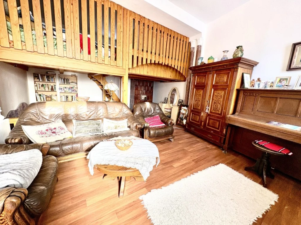 Eladó Társasházi lakás