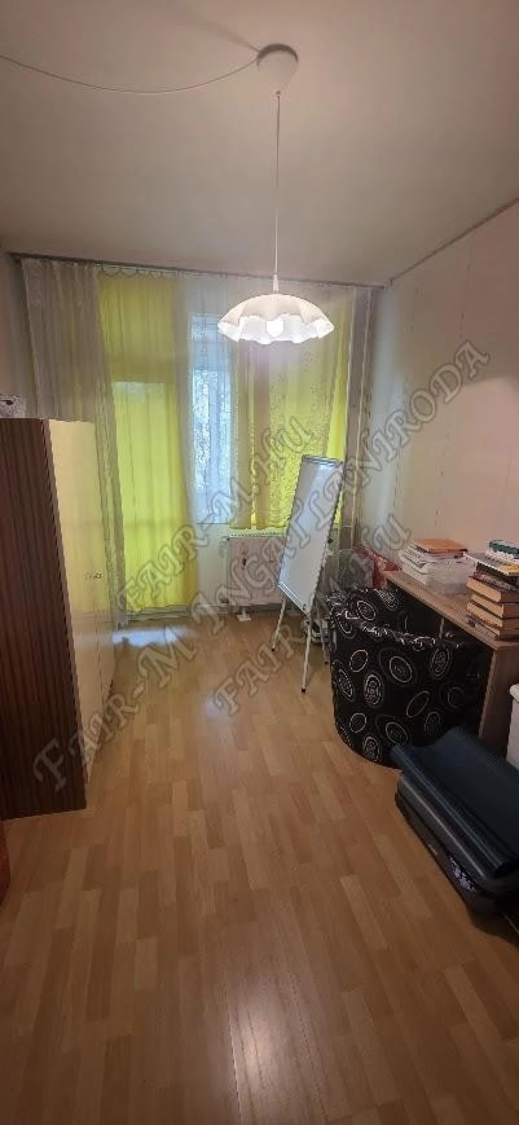 Eladó Társasházi lakás