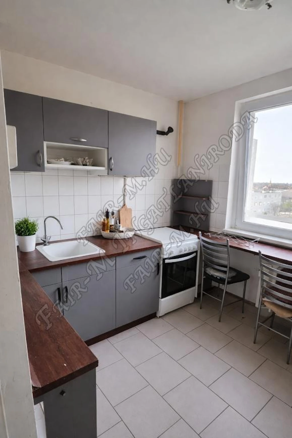 Eladó Társasházi lakás