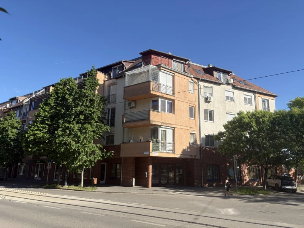 c3-1-name c2-19-name, Hódmezővásárhely, Belváros, Andrássy u.