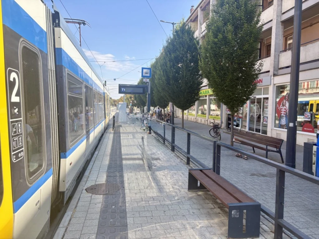 Kiadó Üzlethelyiség, iroda