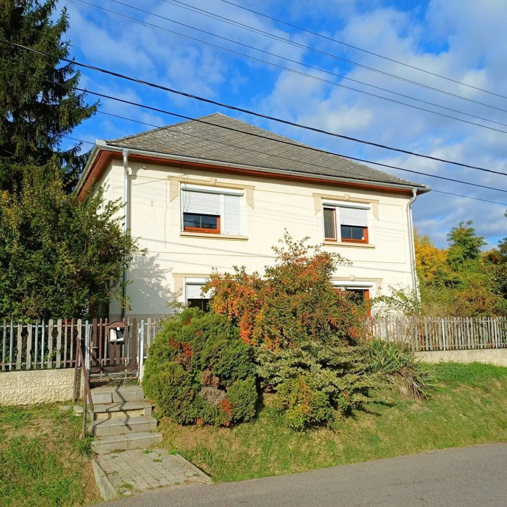 For sale house, Cered