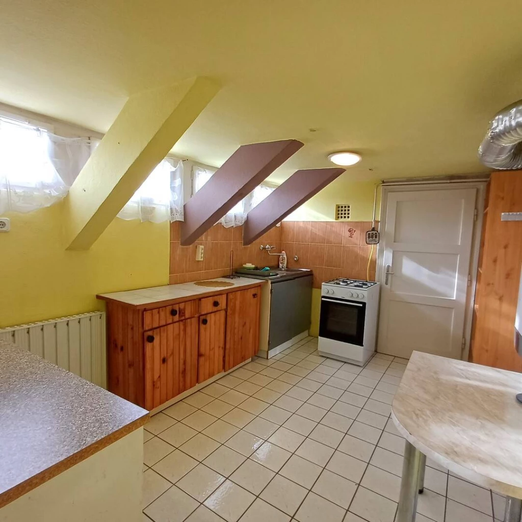 For sale brick flat, Salgótarján, Vásártér