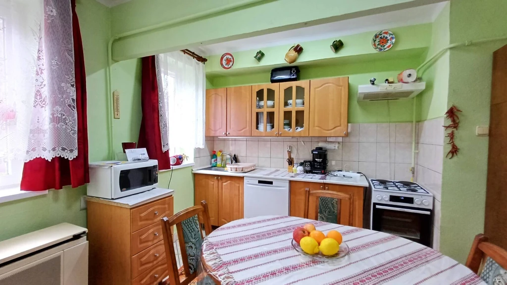 Eladó Társasházi lakás, Salgótarján, Városközpont, Acélgyári út, 60nm, 18900000 Ft