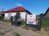 ELADÓ Szalaszend központjában egy részben felújított CSALÁDI HÁZ!