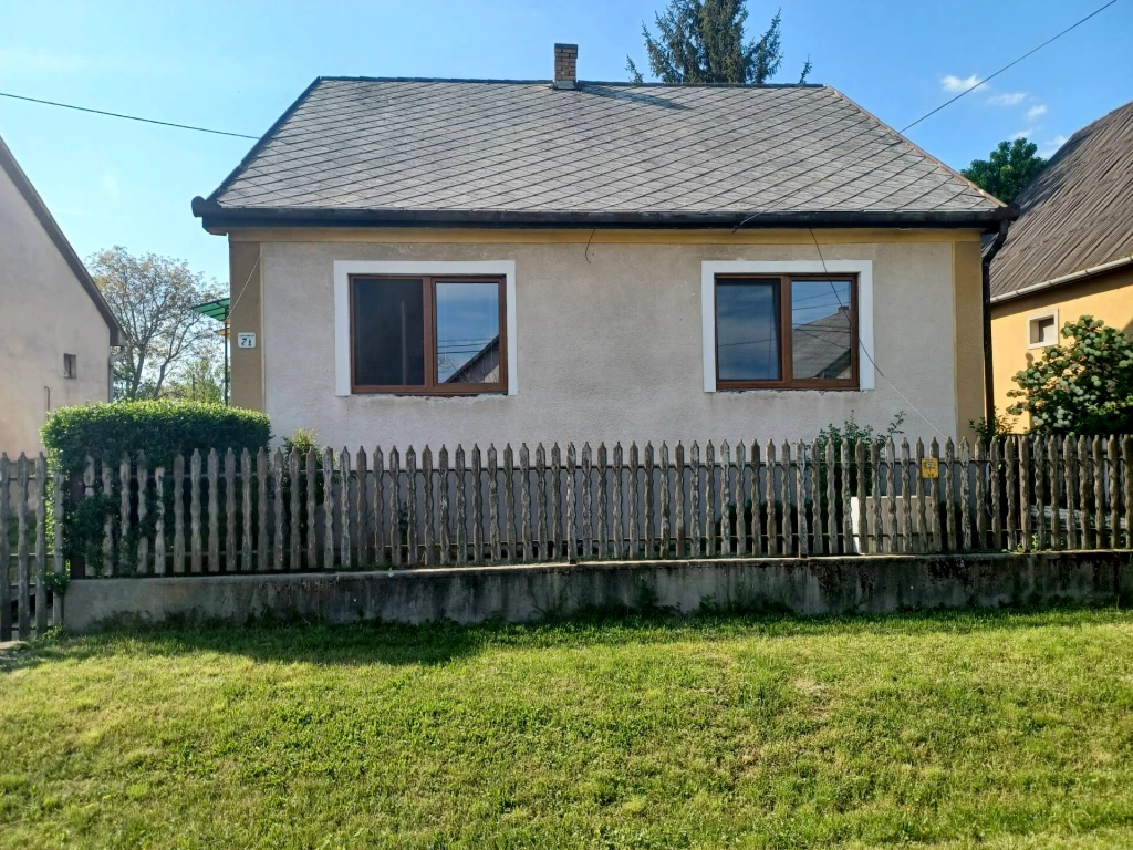 For sale house, Encs