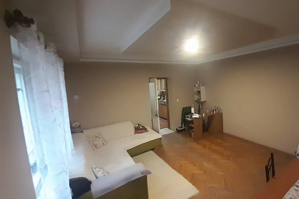 For sale house, Monok