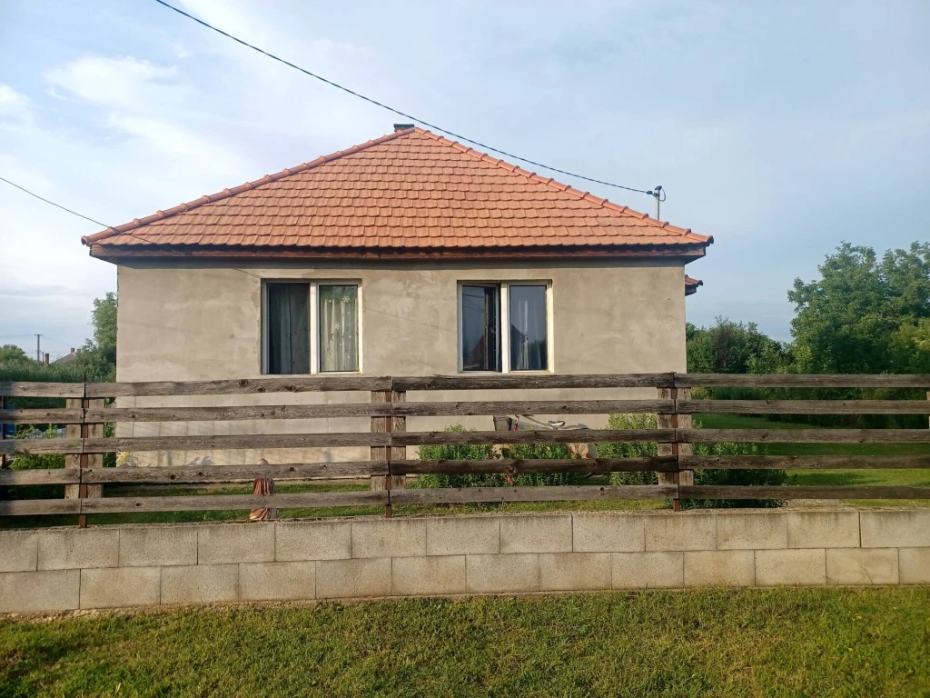 Színezze ki saját otthonát Aszalón az alapok már készen várják!
