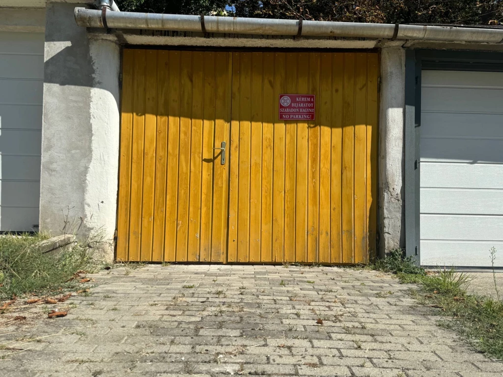 For rent detached garage, Miskolc