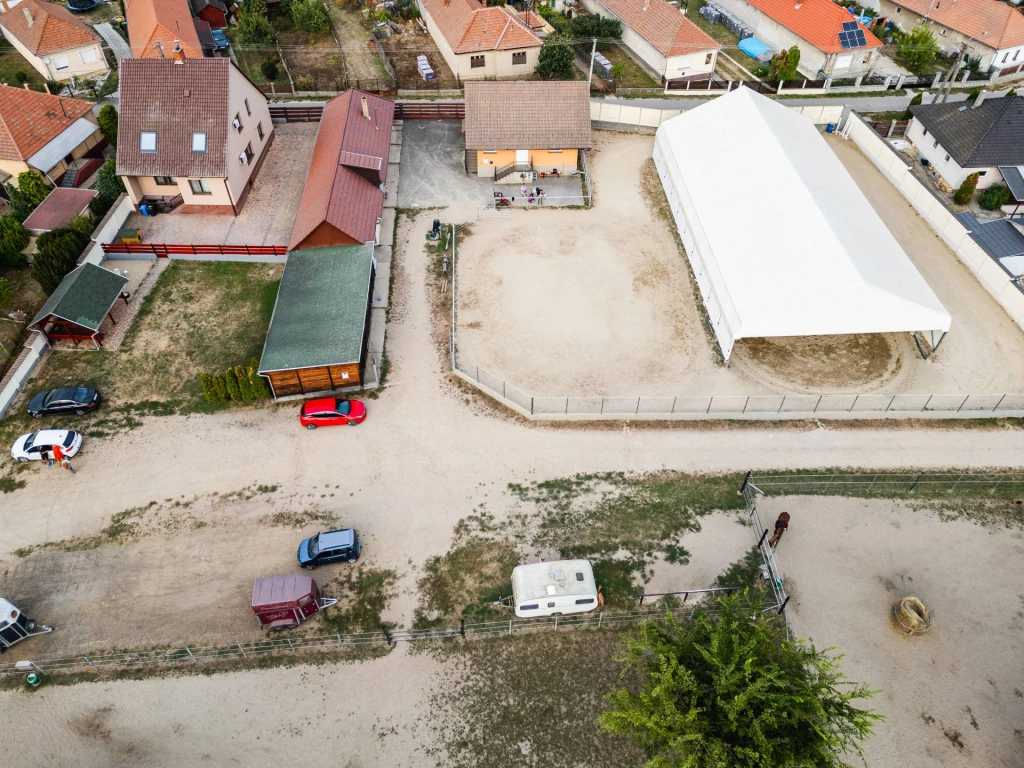 Befektetési lehetőség: Lovarda eladó Sajópálfalán!