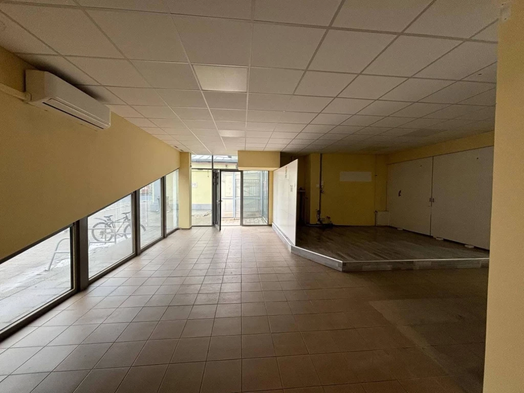 c3-2-name c2-69-name, Miskolc