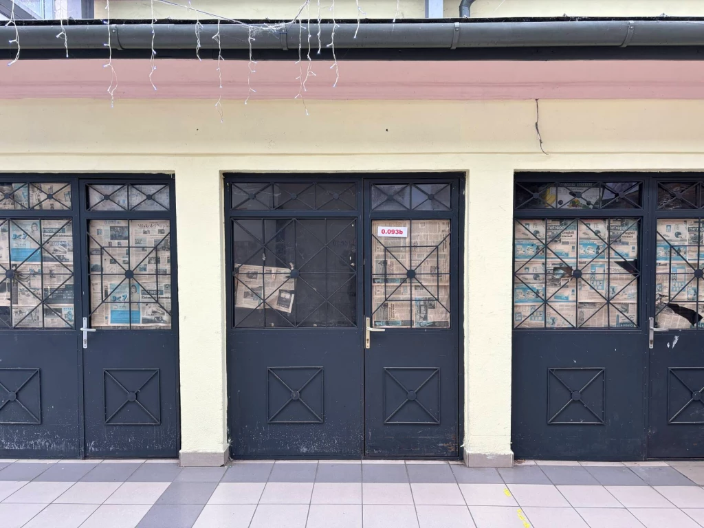 For rent store, Miskolc