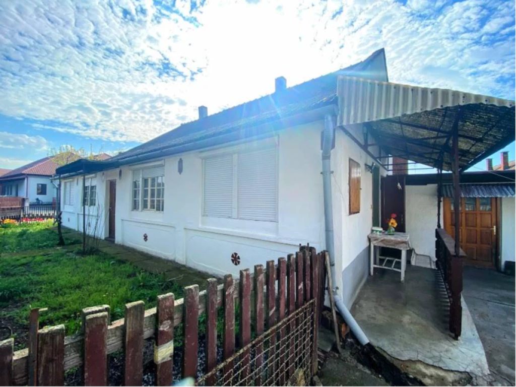 Eladó családi ház Tornyosnémeti szívében – tökéletes otthon vagy befektetés!