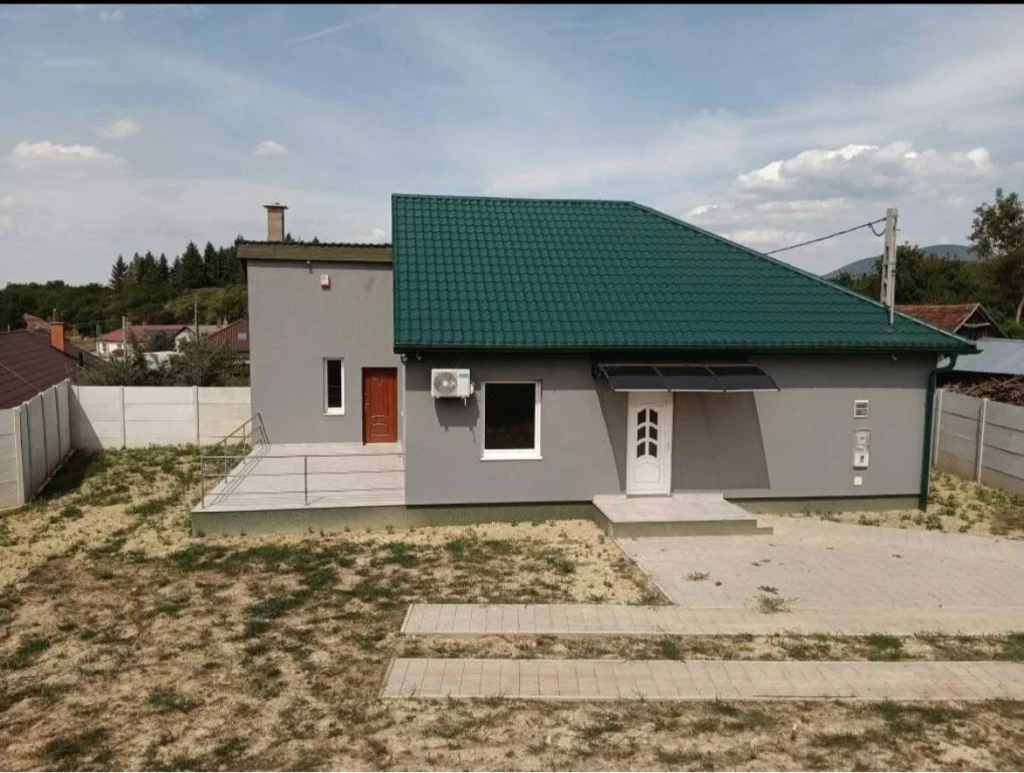 Eladó felújított, korszerű családi ház Abaújváron – közel Szlovákiához és Kassához!