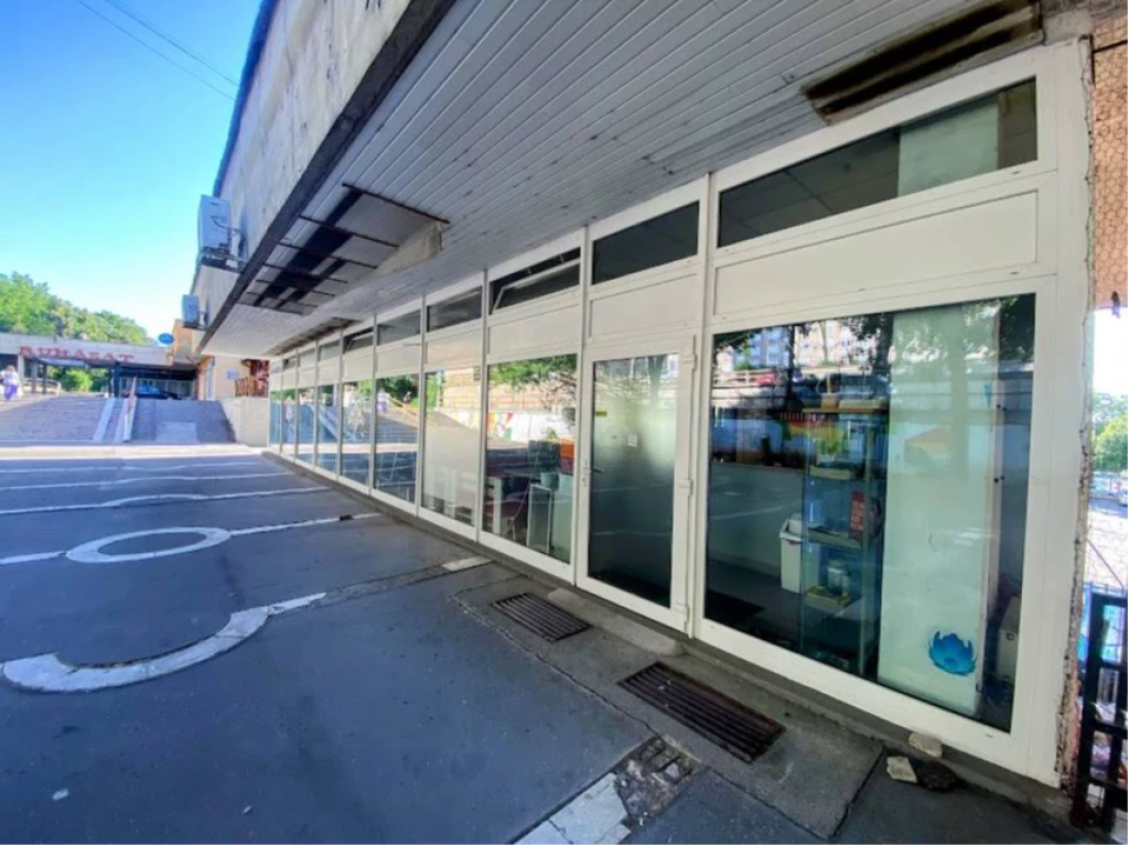 Kivételes lehetőség Miskolcon: ELADÓ kétszintes edzőterem a Testvérvárosok útján!