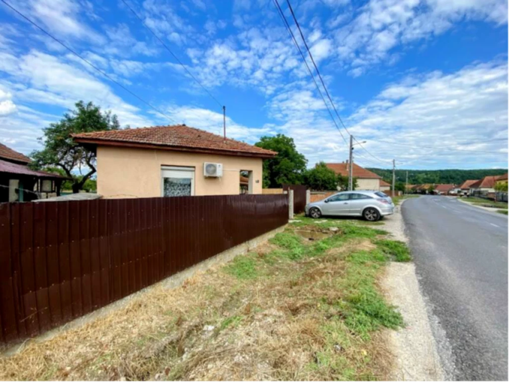 ELADÓ felújított családi ház Szendrőn – tökéletes otthon vagy vállalkozási lehetőség!