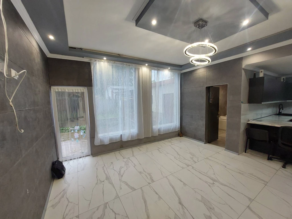 Felújított, 3 szobás családi ház ELADÓ Léh községben!