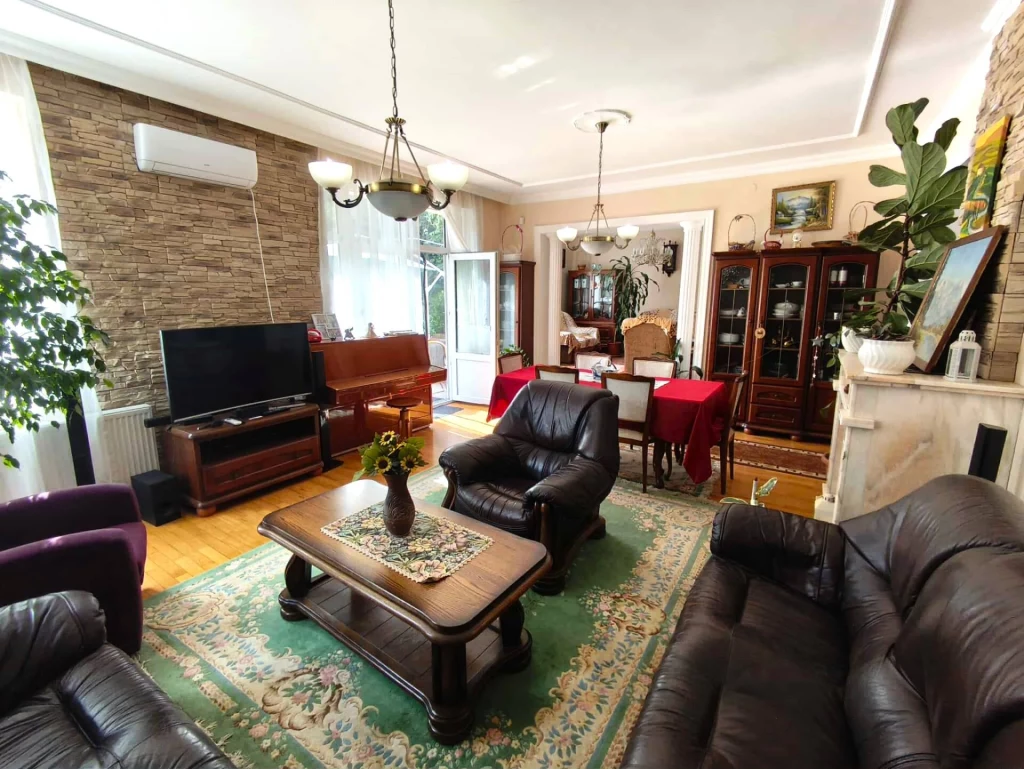 c3-1-name c2-1-name, Miskolc