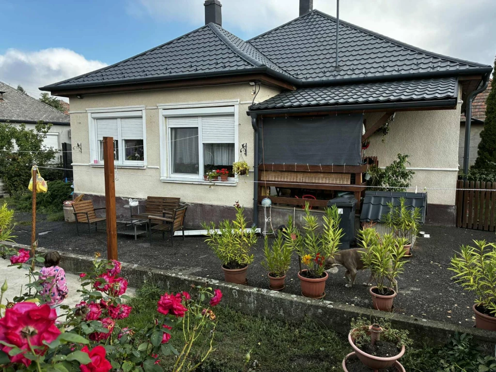 Stílusos otthon egy különleges helyen - Tállyán a borvidék szívében!