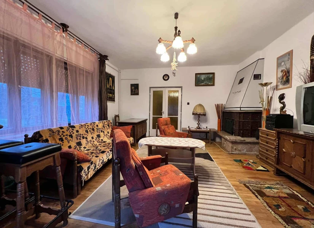 c3-2-name c2-1-name, Miskolc