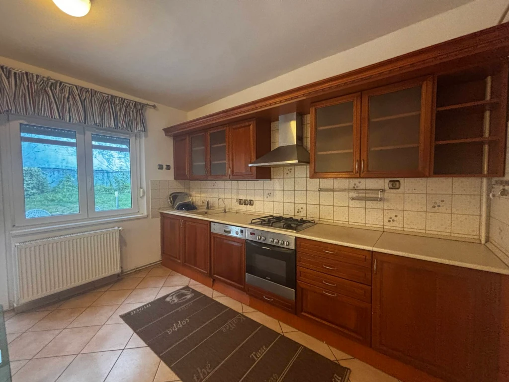 c3-1-name c2-1-name, Miskolc