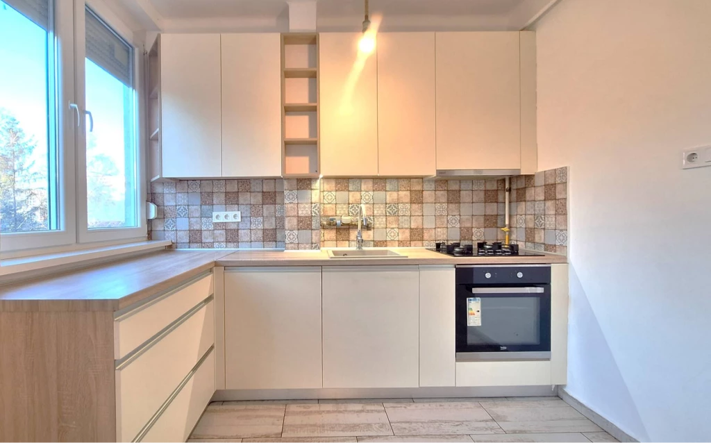 c3-1-name c2-23-name, Miskolc