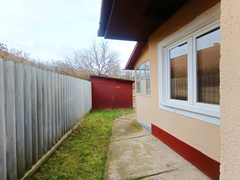 Természetközeli otthon a Bodrog partján – nyugalom, ami minden nap feltölt.