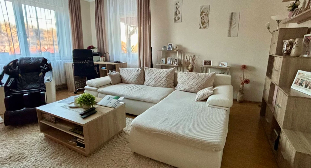 Eladó családi ház Kazincbarcika csendes, kertvárosi övezetében.