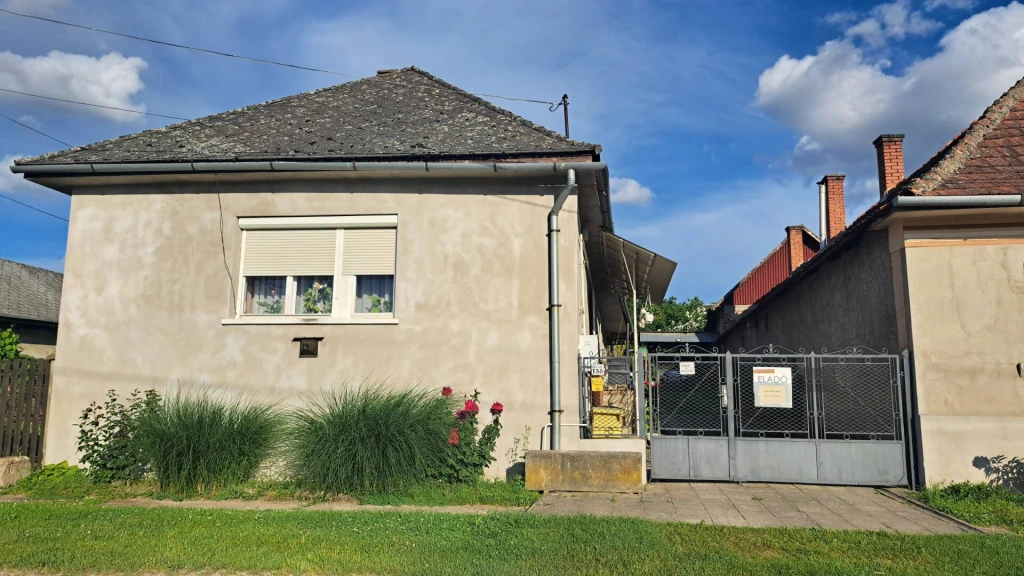 Ahol a kert mesél, az otthon pedig vár