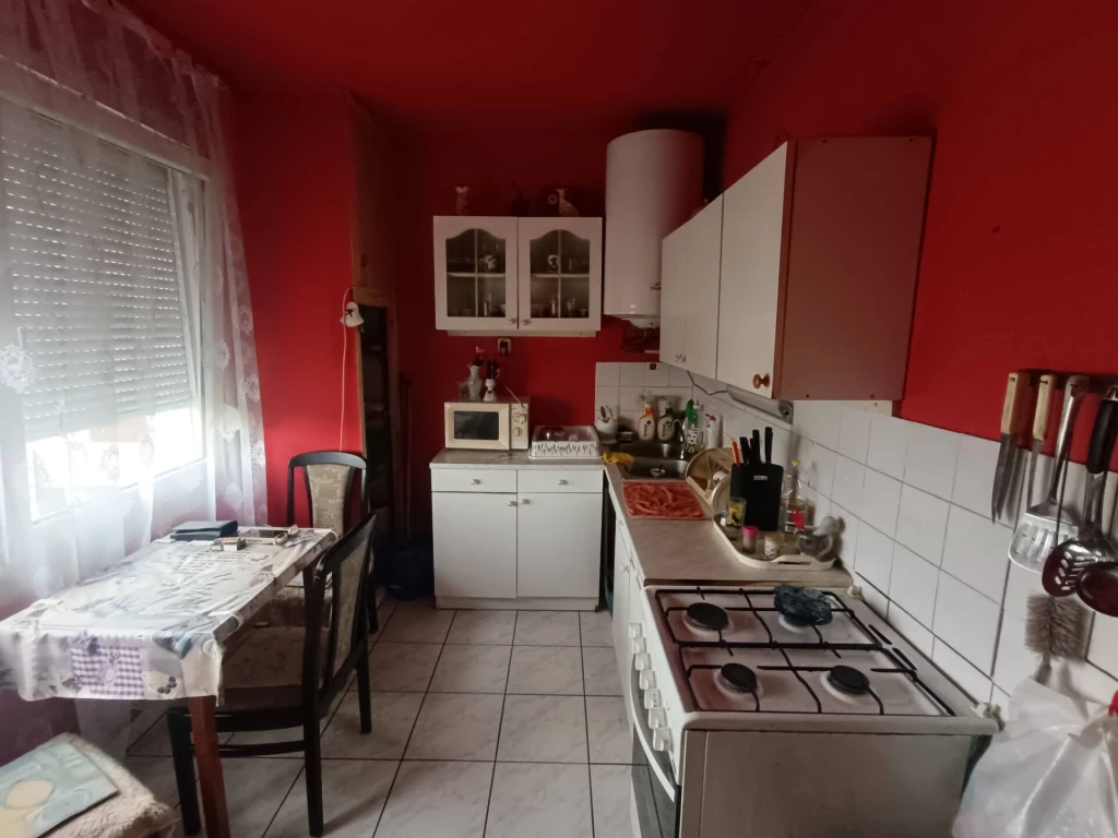 Eladó 2 szobás lakás Szerencsen, az Ondi úton – kiváló lehetőség saját otthon vagy befektetés céljára!