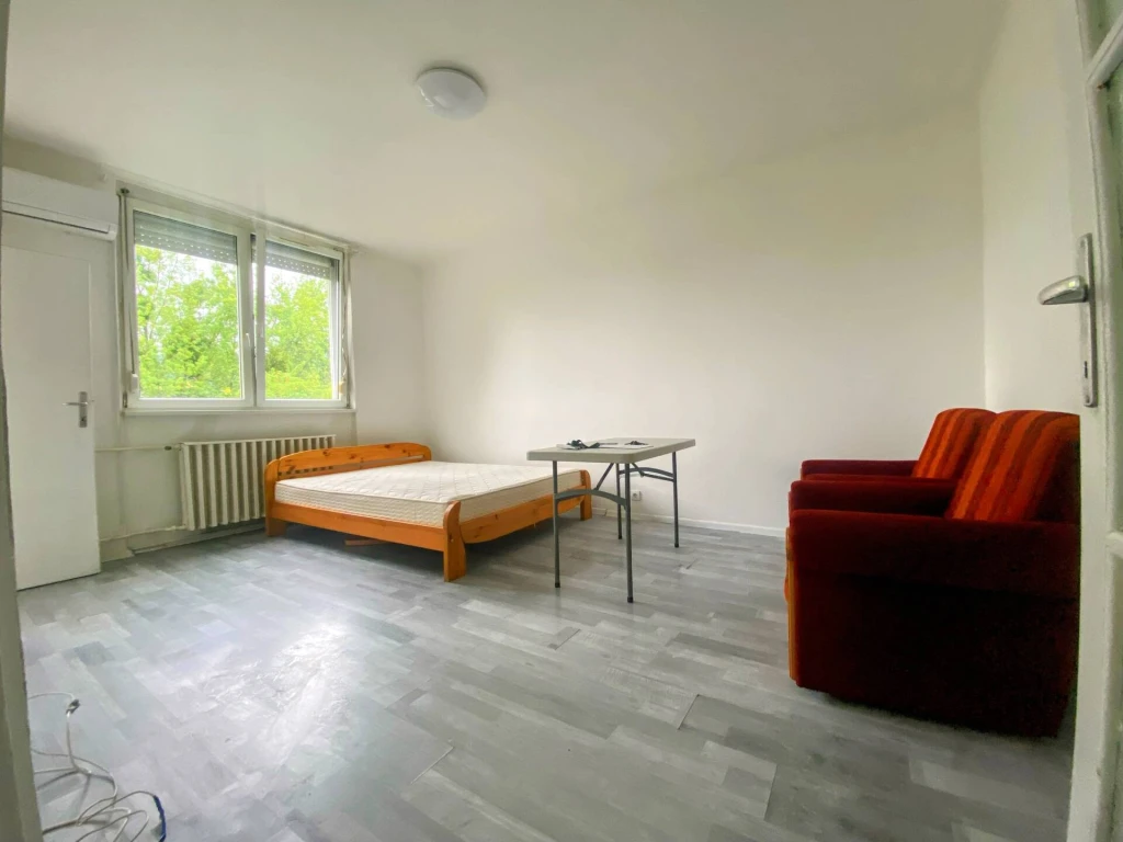 c3-2-name c2-23-name, Miskolc