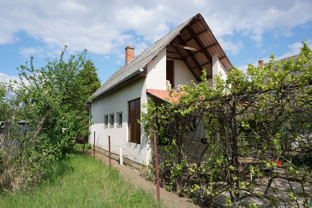 For sale house, Szabadbattyán