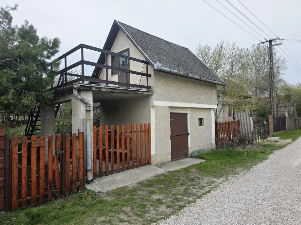 c3-1-name c2-1-name, Szabadbattyán