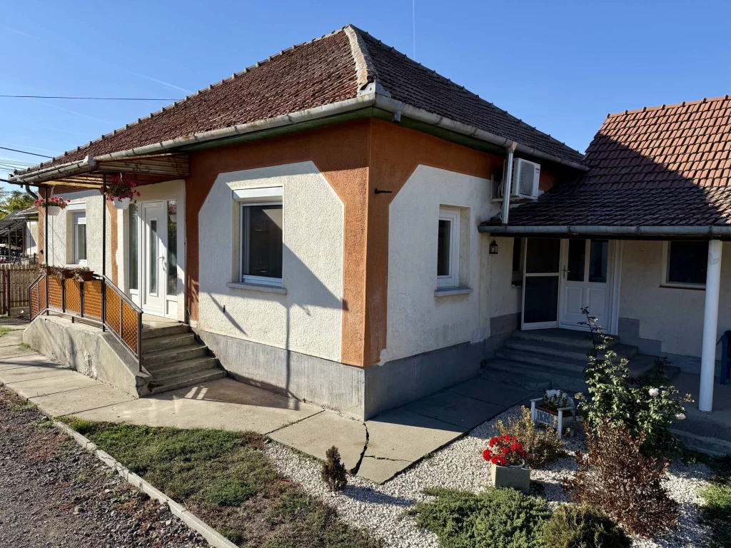 Eladó családi ház, Jászalsószentgyörgy