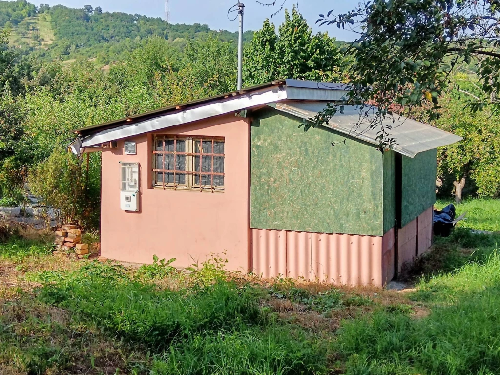 Miskolc – Pereces elején kínálok megvételre kertvárosi lakózónában található építési telket.